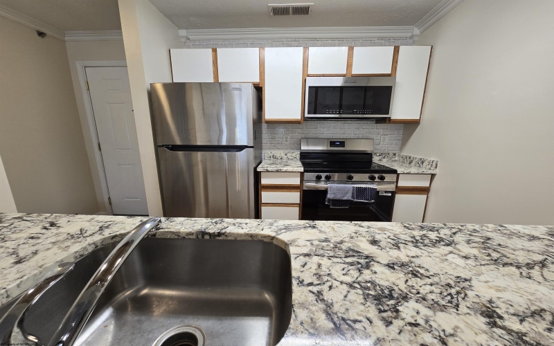 1205 University Commons Drive, Star City, West Virginia 26505, 4 Bedrooms Bedrooms, 6 Rooms Rooms,4 BathroomsBathrooms,Single Family Attached,For Sale,University Commons,10160530