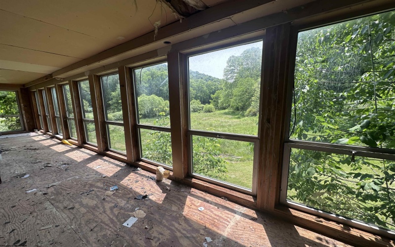 1742 Rush Run Road, Burton, West Virginia 26562, ,Lots/land,For Sale,Rush Run,10160528