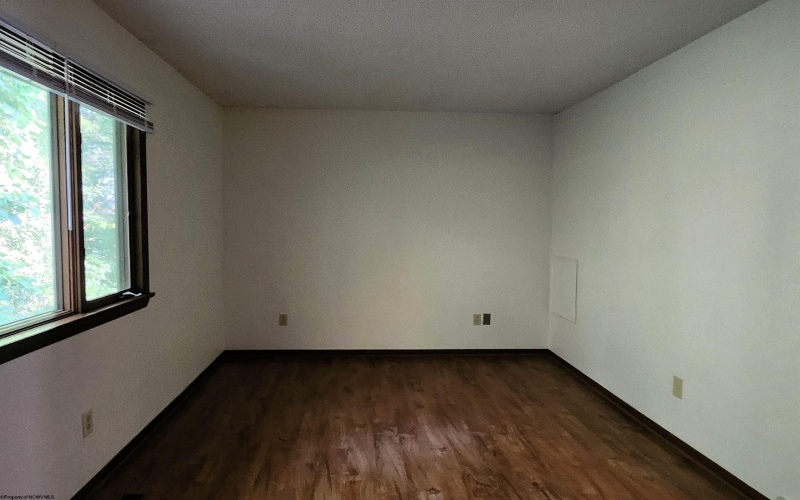 1236 Van Voorhis Road, Morgantown, West Virginia 26505, 2 Bedrooms Bedrooms, 4 Rooms Rooms,1 BathroomBathrooms,Single Family Attached,For Sale,Van Voorhis,10160545