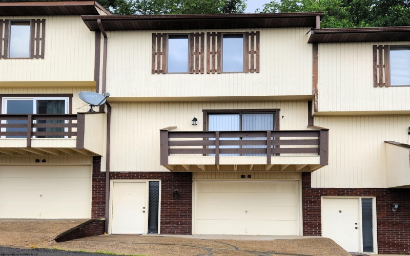 1236 Van Voorhis Road, Morgantown, West Virginia 26505, 2 Bedrooms Bedrooms, 4 Rooms Rooms,1 BathroomBathrooms,Single Family Attached,For Sale,Van Voorhis,10160545