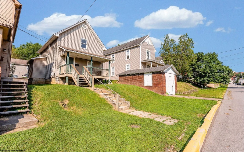 616 McLane Avenue, Morgantown, West Virginia 26505, ,Multi-unit/income,For Sale,McLane,10160535