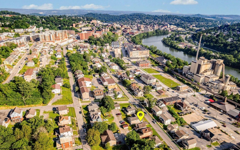616 McLane Avenue, Morgantown, West Virginia 26505, ,Multi-unit/income,For Sale,McLane,10160535