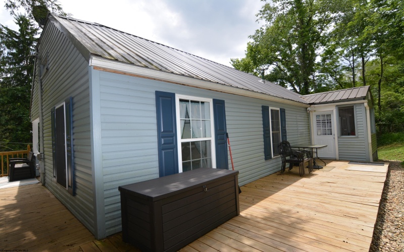 201 Winding Way, Clarksburg, West Virginia 26301, 3 Bedrooms Bedrooms, 7 Rooms Rooms,2 BathroomsBathrooms,Single Family Detached,For Sale,Winding,10160543