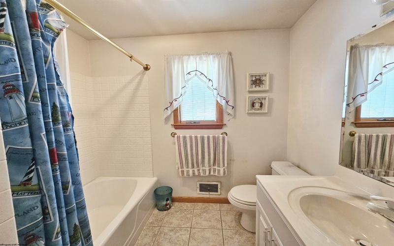 7 Millbrook Road, Bridgeport, West Virginia 26330, 2 Bedrooms Bedrooms, 8 Rooms Rooms,2 BathroomsBathrooms,Single Family Detached,For Sale,Millbrook,10160540