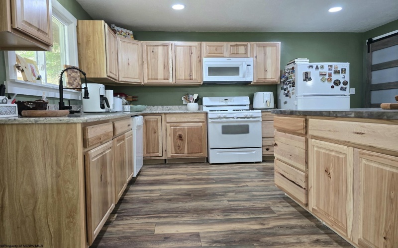 500 Talkington Fork, Center Point, West Virginia 26339, 3 Bedrooms Bedrooms, 5 Rooms Rooms,2 BathroomsBathrooms,Single Family Detached,For Sale,Talkington,10160539