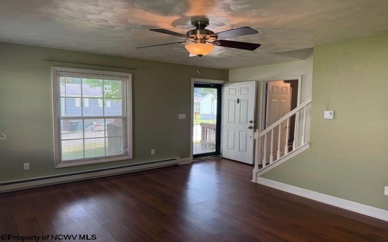 205 Braddock Street, Fairmont, West Virginia 26554, 3 Bedrooms Bedrooms, 6 Rooms Rooms,1 BathroomBathrooms,Single Family Detached,For Sale,Braddock,10160538