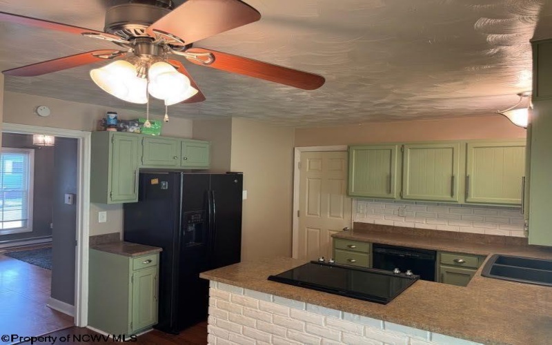 205 Braddock Street, Fairmont, West Virginia 26554, 3 Bedrooms Bedrooms, 6 Rooms Rooms,1 BathroomBathrooms,Single Family Detached,For Sale,Braddock,10160538