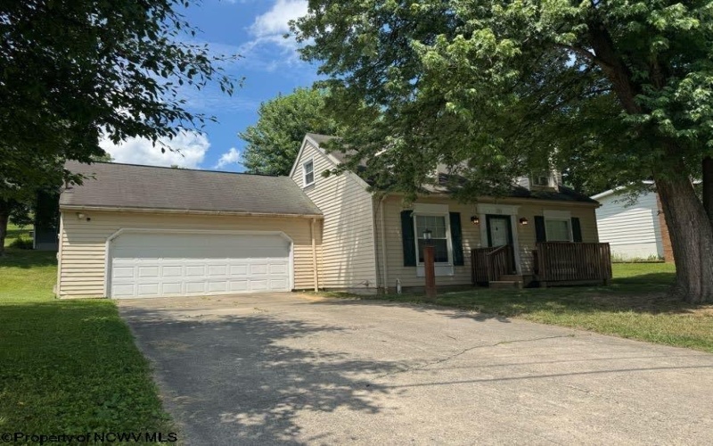 205 Braddock Street, Fairmont, West Virginia 26554, 3 Bedrooms Bedrooms, 6 Rooms Rooms,1 BathroomBathrooms,Single Family Detached,For Sale,Braddock,10160538
