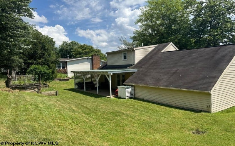 205 Braddock Street, Fairmont, West Virginia 26554, 3 Bedrooms Bedrooms, 6 Rooms Rooms,1 BathroomBathrooms,Single Family Detached,For Sale,Braddock,10160538