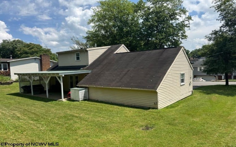 205 Braddock Street, Fairmont, West Virginia 26554, 3 Bedrooms Bedrooms, 6 Rooms Rooms,1 BathroomBathrooms,Single Family Detached,For Sale,Braddock,10160538