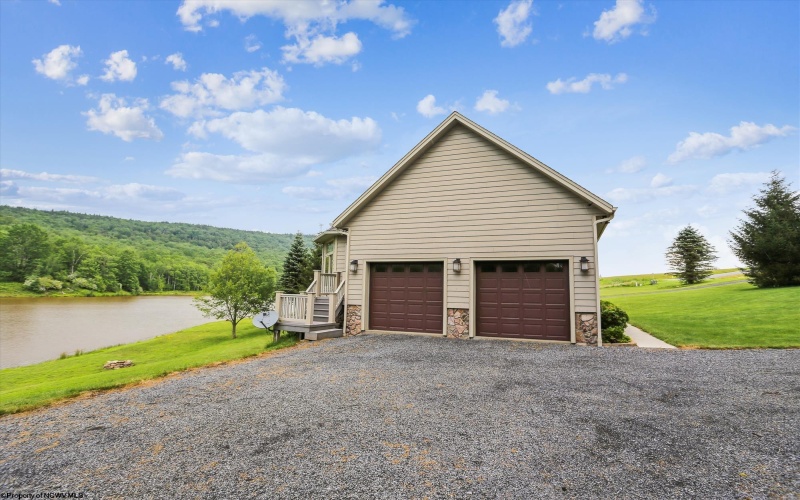 344 Mallow Lake Drive, Davis, West Virginia 26260, 3 Bedrooms Bedrooms, 12 Rooms Rooms,4 BathroomsBathrooms,Single Family Detached,For Sale,Mallow Lake,10160537