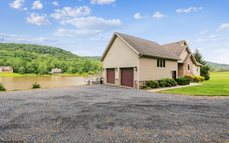344 Mallow Lake Drive, Davis, West Virginia 26260, 3 Bedrooms Bedrooms, 12 Rooms Rooms,4 BathroomsBathrooms,Single Family Detached,For Sale,Mallow Lake,10160537