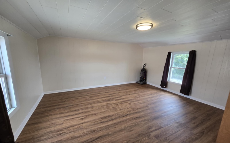 67 Bolman Court, Shinnston, West Virginia 26431, 2 Bedrooms Bedrooms, 4 Rooms Rooms,1 BathroomBathrooms,Single Family Detached,For Sale,Bolman,10160532