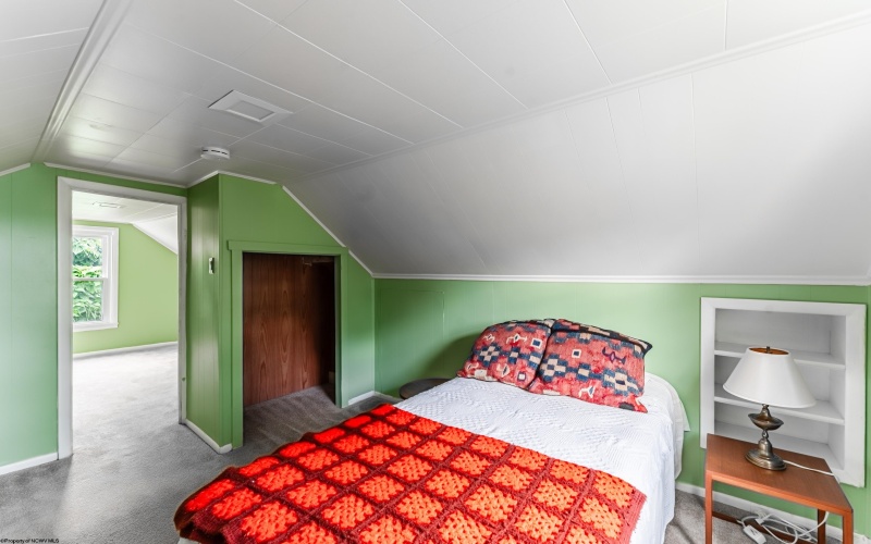 833 Louise Avenue, Morgantown, West Virginia 26505, 1 Bedroom Bedrooms, 5 Rooms Rooms,1 BathroomBathrooms,Single Family Detached,For Sale,Louise,10160558