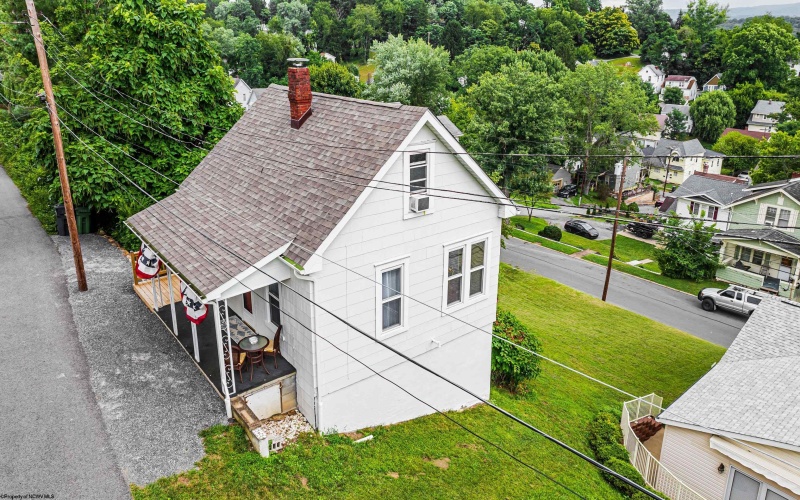 833 Louise Avenue, Morgantown, West Virginia 26505, 1 Bedroom Bedrooms, 5 Rooms Rooms,1 BathroomBathrooms,Single Family Detached,For Sale,Louise,10160558