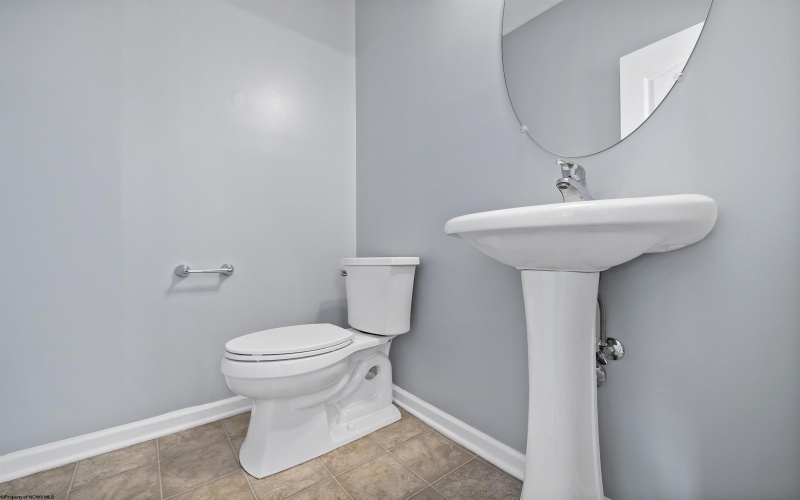 3908 Sun Way, Morgantown, West Virginia 26505, 4 Bedrooms Bedrooms, 7 Rooms Rooms,3 BathroomsBathrooms,Single Family Attached,For Sale,Sun,10160552