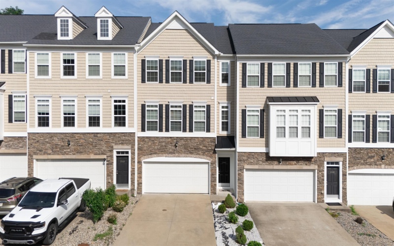 3908 Sun Way, Morgantown, West Virginia 26505, 4 Bedrooms Bedrooms, 7 Rooms Rooms,3 BathroomsBathrooms,Single Family Attached,For Sale,Sun,10160552