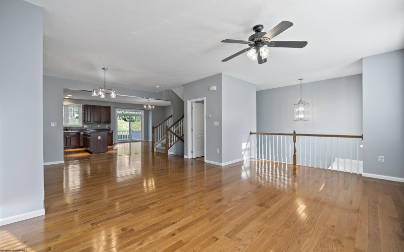 3908 Sun Way, Morgantown, West Virginia 26505, 4 Bedrooms Bedrooms, 7 Rooms Rooms,3 BathroomsBathrooms,Single Family Attached,For Sale,Sun,10160552