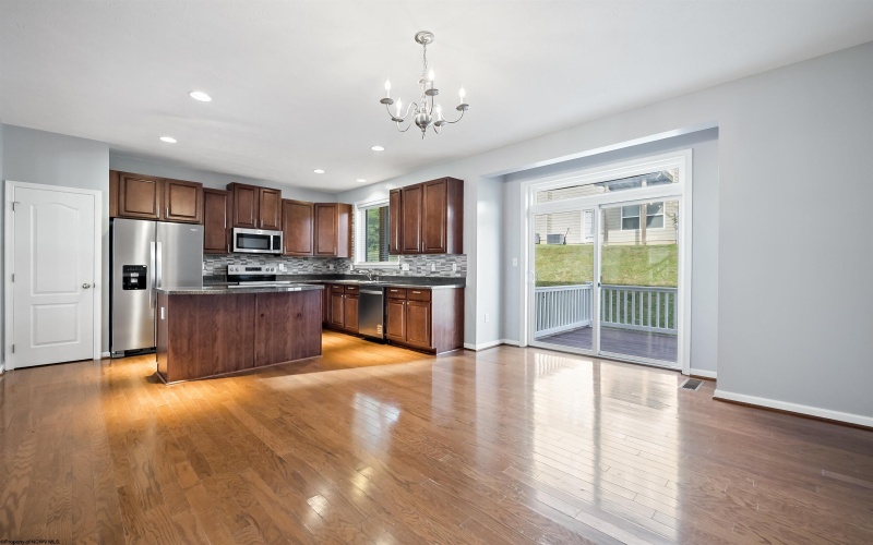 3908 Sun Way, Morgantown, West Virginia 26505, 4 Bedrooms Bedrooms, 7 Rooms Rooms,3 BathroomsBathrooms,Single Family Attached,For Sale,Sun,10160552