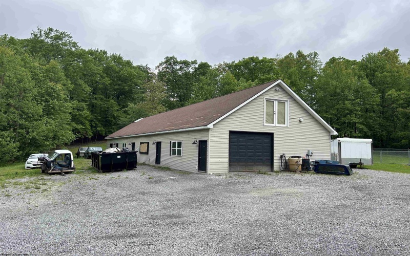 2889 Grafton Road, Morgantown, West Virginia 26508, ,Commercial/industrial,For Sale,Grafton,10160549