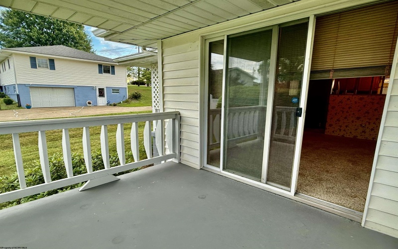 119 Golf Drive, Fairmont, West Virginia 26554, 3 Bedrooms Bedrooms, 6 Rooms Rooms,2 BathroomsBathrooms,Single Family Detached,For Sale,Golf,10160557