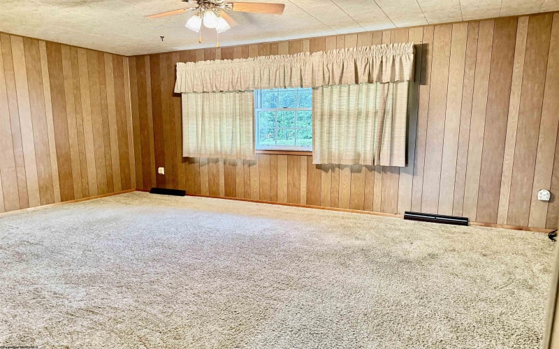119 Golf Drive, Fairmont, West Virginia 26554, 3 Bedrooms Bedrooms, 6 Rooms Rooms,2 BathroomsBathrooms,Single Family Detached,For Sale,Golf,10160557