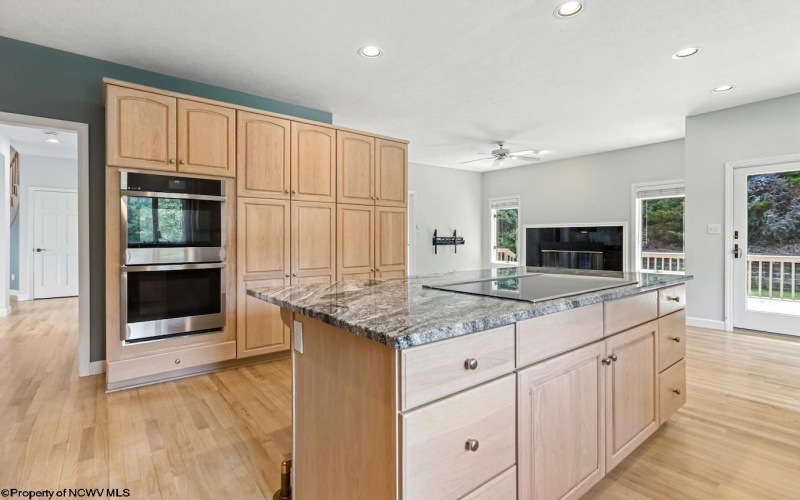 3951 Eastlake Drive, Morgantown, West Virginia 26508, 4 Bedrooms Bedrooms, 8 Rooms Rooms,3 BathroomsBathrooms,Single Family Detached,For Sale,Eastlake,10160556