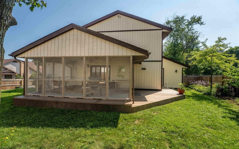 1117 Munsey Avenue, Morgantown, West Virginia 26505, 4 Bedrooms Bedrooms, 8 Rooms Rooms,3 BathroomsBathrooms,Single Family Detached,For Sale,Munsey,10160553