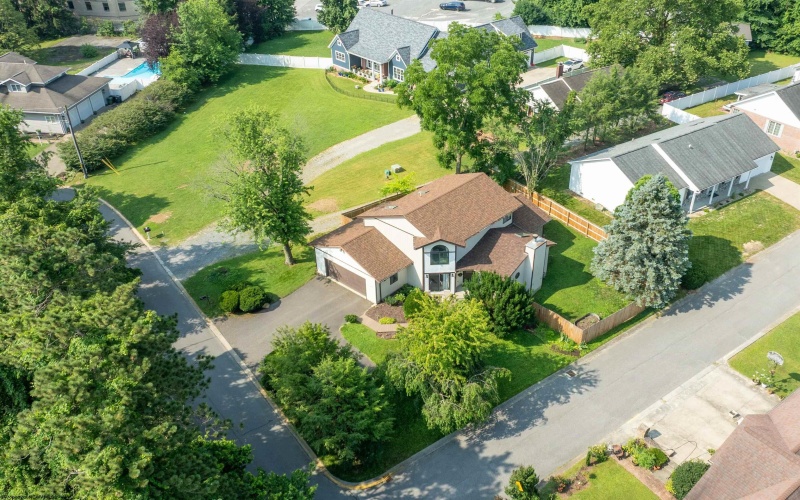 1117 Munsey Avenue, Morgantown, West Virginia 26505, 4 Bedrooms Bedrooms, 8 Rooms Rooms,3 BathroomsBathrooms,Single Family Detached,For Sale,Munsey,10160553