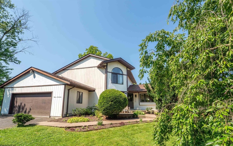 1117 Munsey Avenue, Morgantown, West Virginia 26505, 4 Bedrooms Bedrooms, 8 Rooms Rooms,3 BathroomsBathrooms,Single Family Detached,For Sale,Munsey,10160553