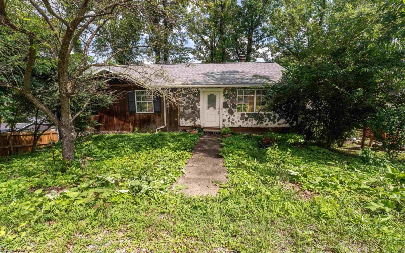 292 Spring Street, Morgantown, West Virginia 26505, 4 Bedrooms Bedrooms, 7 Rooms Rooms,2 BathroomsBathrooms,Single Family Detached,For Sale,Spring,10160550