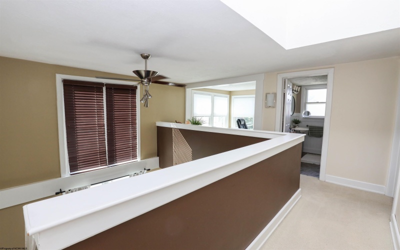 521 Center Street, Morgantown, West Virginia 26505, 4 Bedrooms Bedrooms, 6 Rooms Rooms,3 BathroomsBathrooms,Single Family Detached,For Sale,Center,10160559