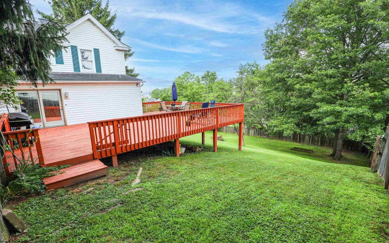 521 Center Street, Morgantown, West Virginia 26505, 4 Bedrooms Bedrooms, 6 Rooms Rooms,3 BathroomsBathrooms,Single Family Detached,For Sale,Center,10160559