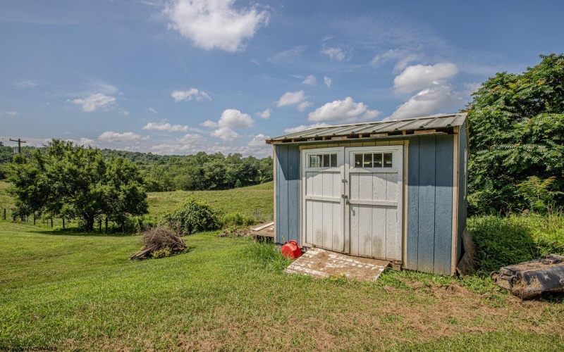 847 Bethel Road, Morgantown, West Virginia 26501, 5 Bedrooms Bedrooms, 8 Rooms Rooms,1 BathroomBathrooms,Single Family Detached,For Sale,Bethel,10160581