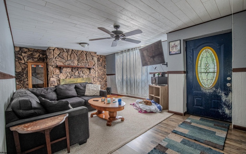 847 Bethel Road, Morgantown, West Virginia 26501, 5 Bedrooms Bedrooms, 8 Rooms Rooms,1 BathroomBathrooms,Single Family Detached,For Sale,Bethel,10160581