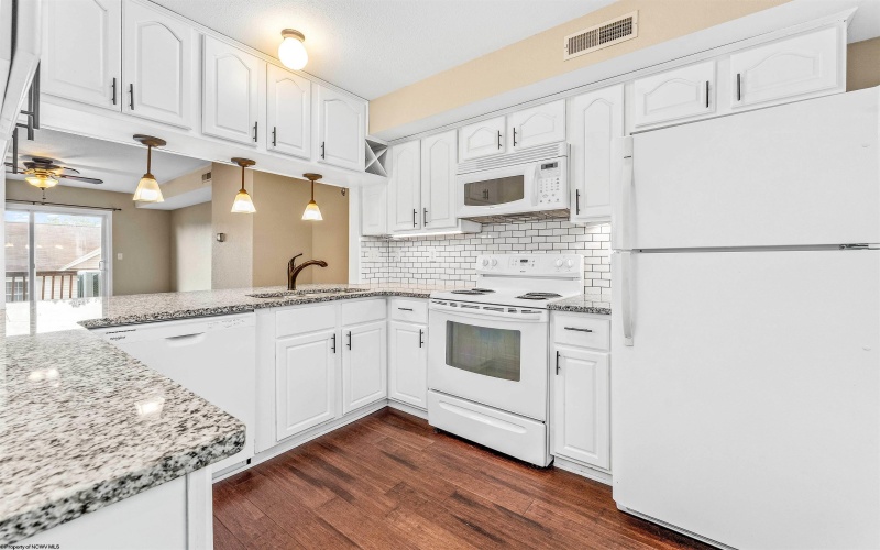 7 Hanna Lane, Morgantown, West Virginia 26508, 2 Bedrooms Bedrooms, 5 Rooms Rooms,1 BathroomBathrooms,Single Family Attached,For Sale,Hanna,10160573