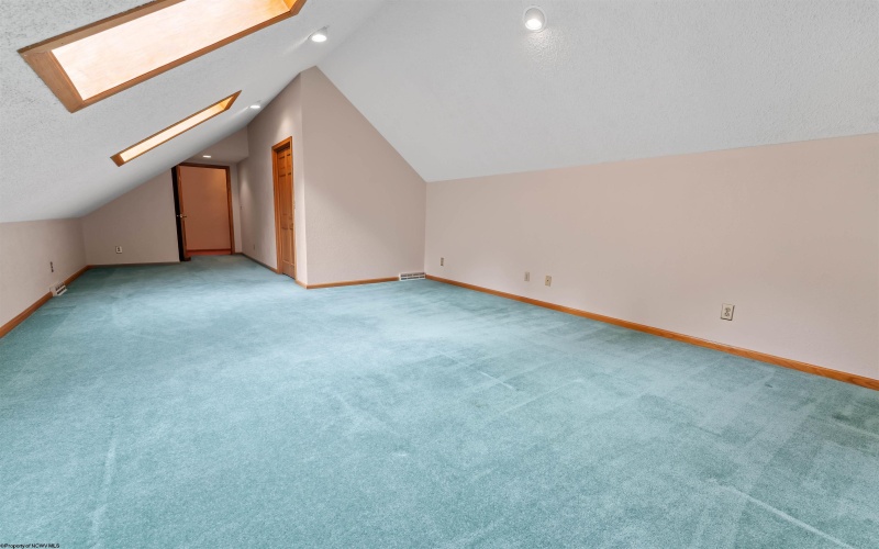 2374 Lakeside Estates, Morgantown, West Virginia 26508, 4 Bedrooms Bedrooms, 8 Rooms Rooms,3 BathroomsBathrooms,Single Family Detached,For Sale,Lakeside,10160580