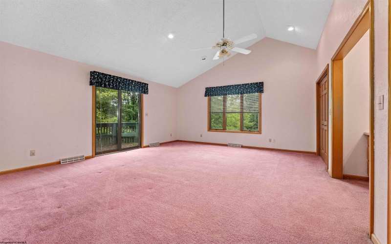 2374 Lakeside Estates, Morgantown, West Virginia 26508, 4 Bedrooms Bedrooms, 8 Rooms Rooms,3 BathroomsBathrooms,Single Family Detached,For Sale,Lakeside,10160580