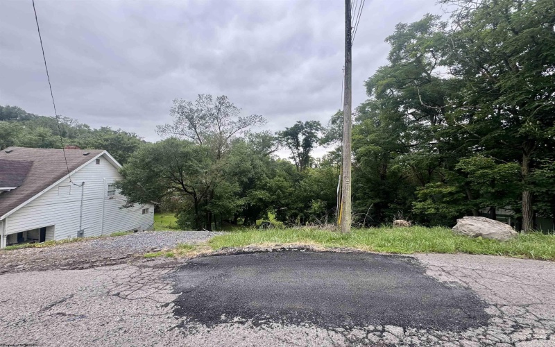 60 CLEVELAND Avenue, Westover, West Virginia 26501, ,Lots/land,For Sale,CLEVELAND,10160570