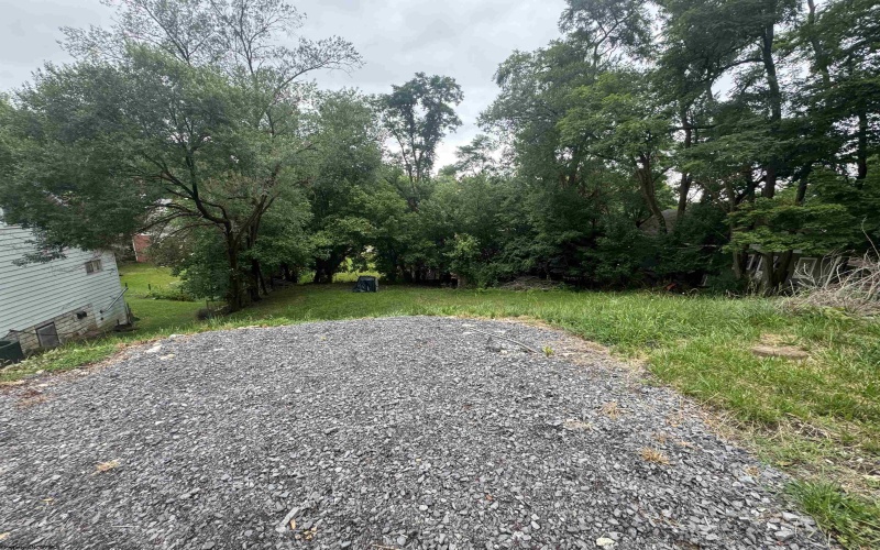 60 CLEVELAND Avenue, Westover, West Virginia 26501, ,Lots/land,For Sale,CLEVELAND,10160570