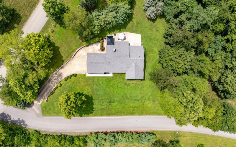 3101 Greystone Drive, Morgantown, West Virginia 26508-8601, 3 Bedrooms Bedrooms, 8 Rooms Rooms,3 BathroomsBathrooms,Single Family Detached,For Sale,Greystone,10160578