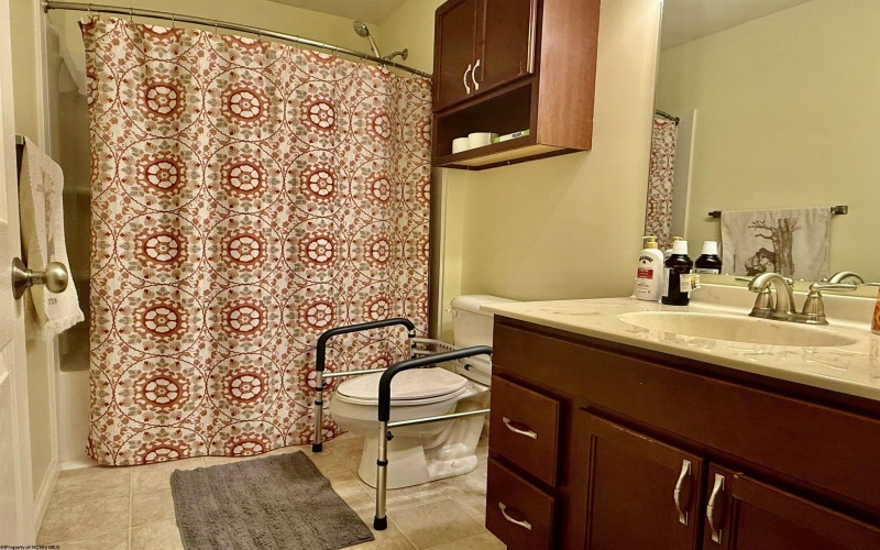81 Valley Forge Circle, Fairmont, West Virginia 26554, 3 Bedrooms Bedrooms, 5 Rooms Rooms,2 BathroomsBathrooms,Single Family Detached,For Sale,Valley Forge,10160561