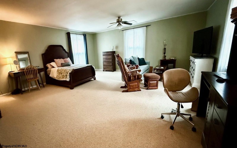 41 Chardonnay Drive, Morgantown, West Virginia 26508-9313, 4 Bedrooms Bedrooms, 10 Rooms Rooms,2 BathroomsBathrooms,Single Family Detached,For Sale,Chardonnay,10160565