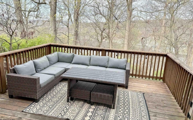 41 Chardonnay Drive, Morgantown, West Virginia 26508-9313, 4 Bedrooms Bedrooms, 10 Rooms Rooms,2 BathroomsBathrooms,Single Family Detached,For Sale,Chardonnay,10160565