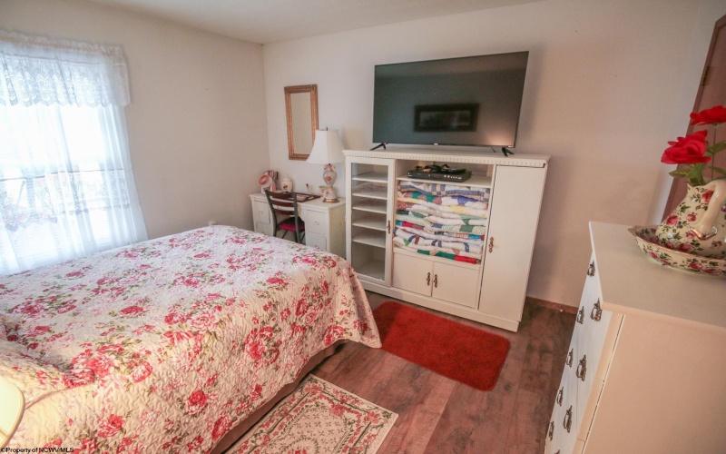 110 Apolla Drive, Morgantown, West Virginia 26501, 3 Bedrooms Bedrooms, 6 Rooms Rooms,1 BathroomBathrooms,Single Family Detached,For Sale,Apolla,10160567