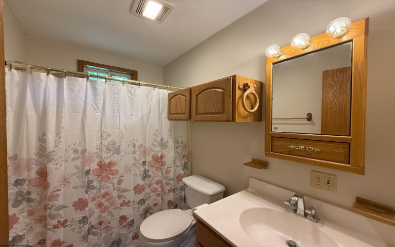 106 St Johns Street, Parsons, West Virginia 26287, 2 Bedrooms Bedrooms, 4 Rooms Rooms,1 BathroomBathrooms,Single Family Detached,For Sale,St Johns,10160568