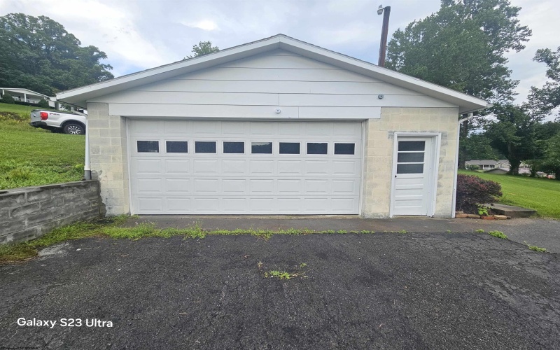 70 Dally Drive, Fairmont, West Virginia 26554, 3 Bedrooms Bedrooms, 7 Rooms Rooms,2 BathroomsBathrooms,Single Family Detached,For Sale,Dally,10160571