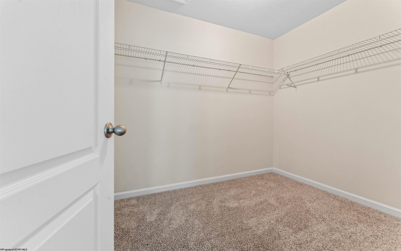 438 Blackberry Ridge Drive, Morgantown, West Virginia 26508, 3 Bedrooms Bedrooms, 7 Rooms Rooms,2 BathroomsBathrooms,Single Family Detached,For Sale,Blackberry Ridge,10160575