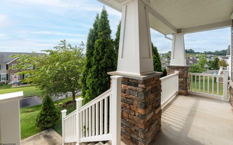 438 Blackberry Ridge Drive, Morgantown, West Virginia 26508, 3 Bedrooms Bedrooms, 7 Rooms Rooms,2 BathroomsBathrooms,Single Family Detached,For Sale,Blackberry Ridge,10160575