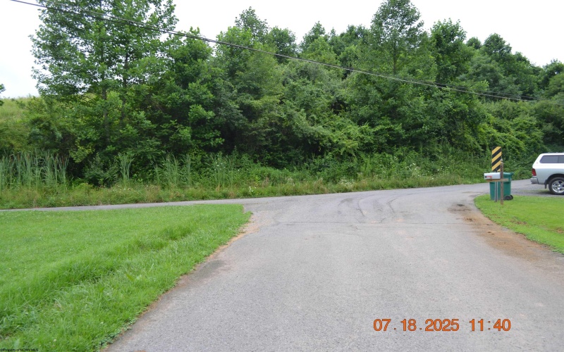 171 Salt Lick Road, Sutton, West Virginia 26601, 4 Bedrooms Bedrooms, 8 Rooms Rooms,2 BathroomsBathrooms,Single Family Detached,For Sale,Salt Lick,10160576